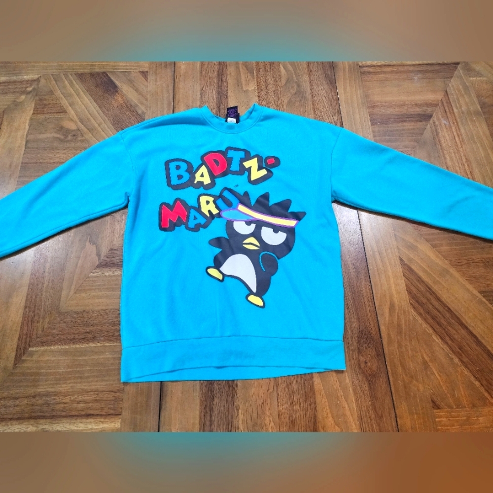 Sanrio Badtz Maru Teal Crewneck Sweater Sz SM Smedium Penguin Spiky Hair